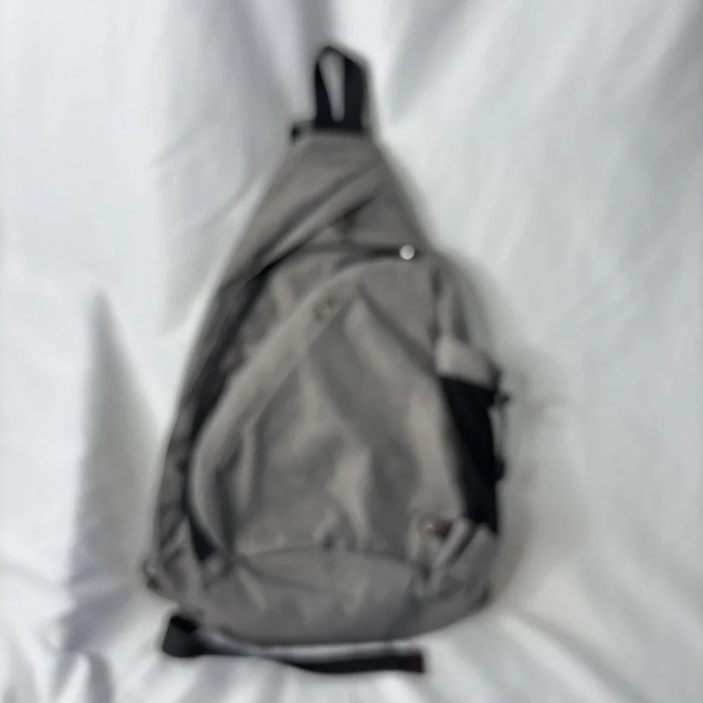 Outdoor Master Crossbody Bag Gray Black Travel Thick Strap Zipper Close‎ Pockets